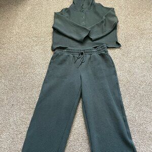 Lou and Grey Waffled Loungewear Set, Pants Size XL, Top Size L